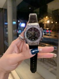 Picture of Hublot Watches Women _SKU1782hublot-38mm-2nms1201